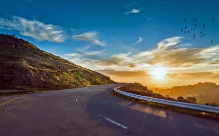 mountain-road-1556177_960_720