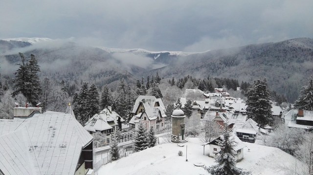 sinaia-3159563_960_720