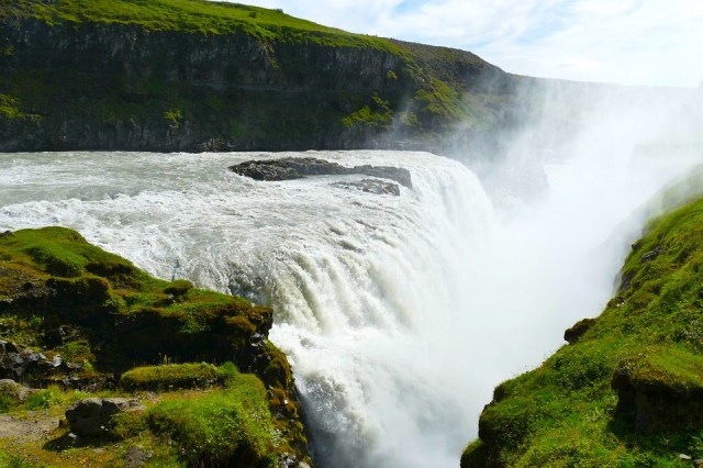 iceland gullfoss waterfall-1608029_960_720